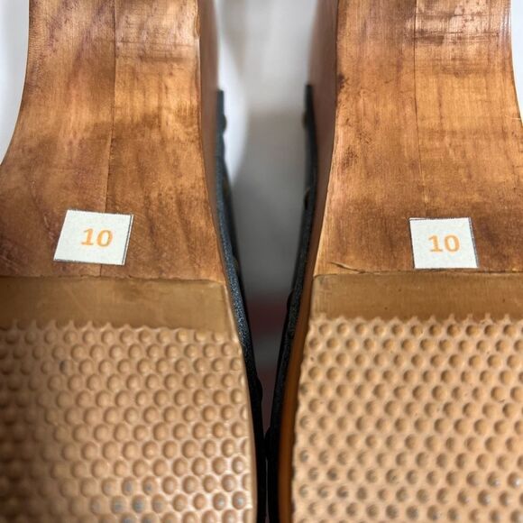 Five Worlds Black Leather Studded Clogs Size 10 - Picture 8 of 10